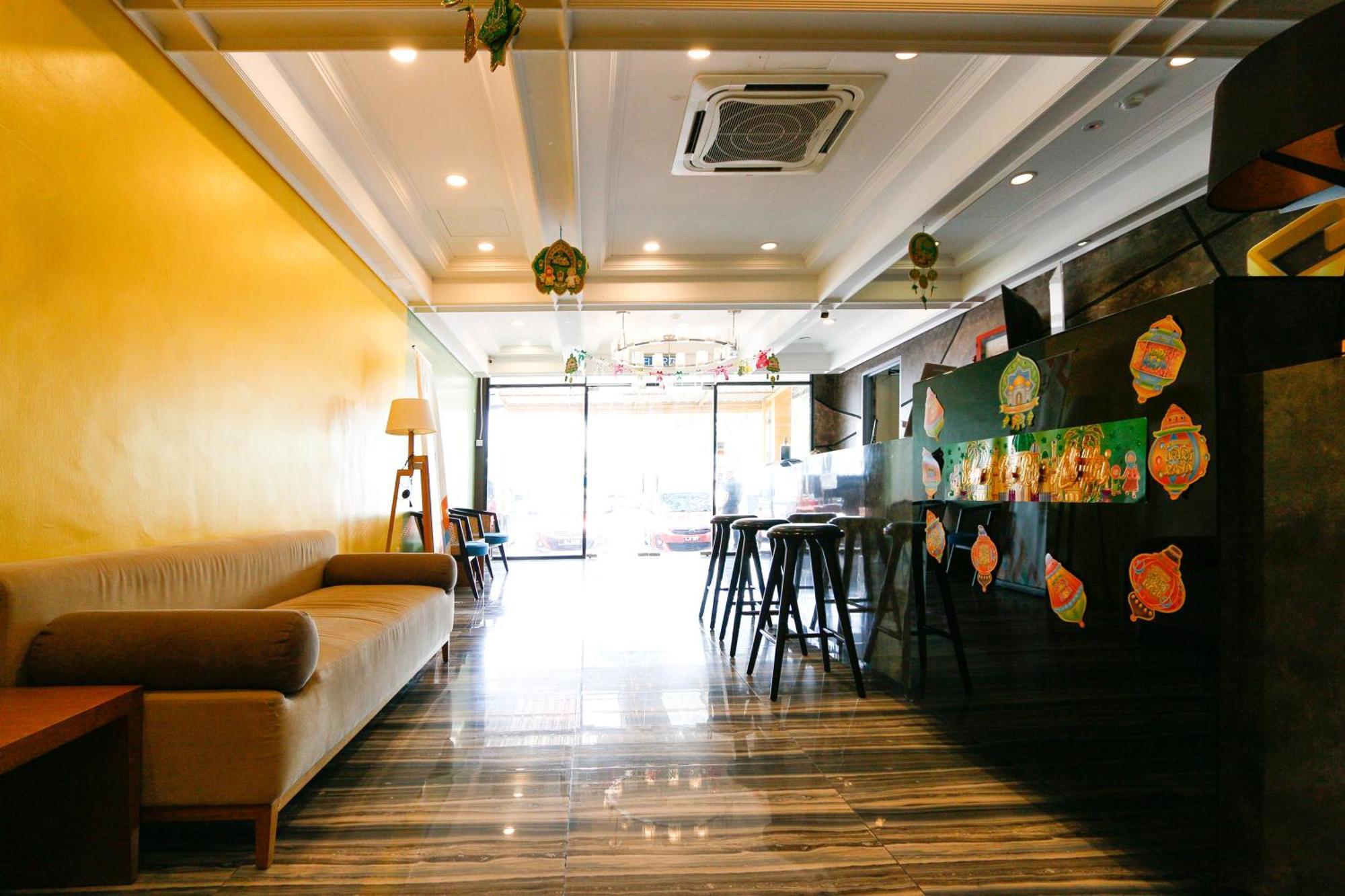 Golden Roof Hotel, Seri Iskandar Zewnętrze zdjęcie
