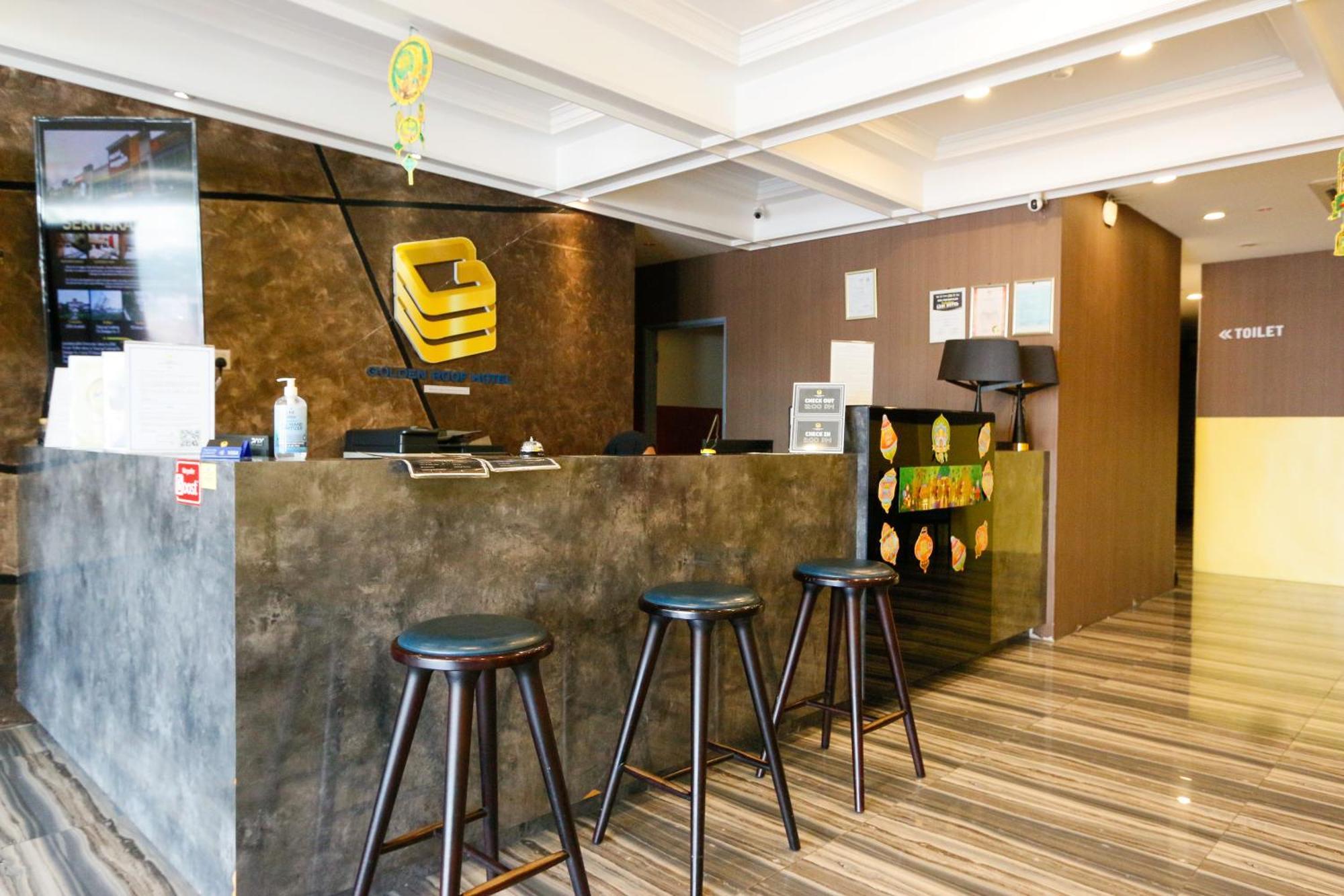 Golden Roof Hotel, Seri Iskandar Zewnętrze zdjęcie